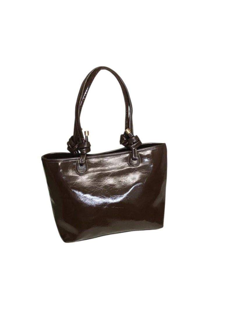 Women’s Leather Handbag, Elegant and Modern Design, Practical for Daily Use and Outings - Image 4